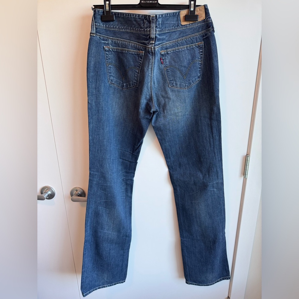 Levi's 570 Straight Leg Women's Jeans